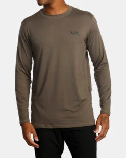 RVCA SPORT VENT LONG SLEEVE TEE(EX) 11 RVCA SPORT VENT LONG SLEEVE TEE(EX) -Billa Clothing Shop v9011rsv rvca2Cw msh frt1 77009.1694015861